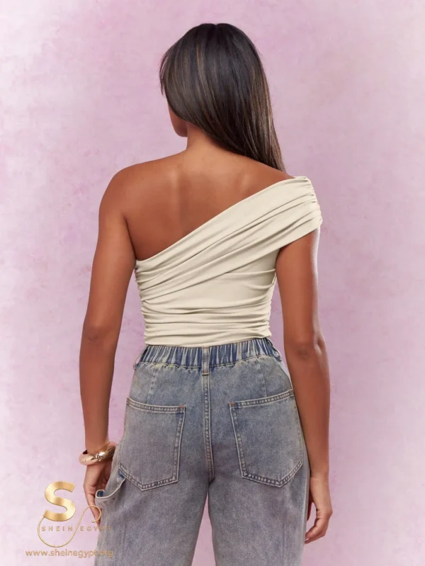 1736842483d6e9079b4f503458c9260b6c28c4c604 Asymmetric Off-Shoulder Ruched Bodysuit