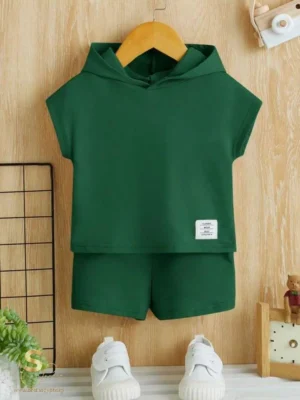 SHEIN Kids EVRYDAY hooded tee and shorts set