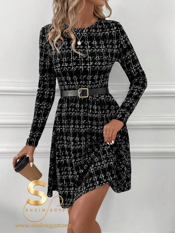 1729159972fd472493cc1650ac6ead35298608d520 SHEIN Round Neck Long Sleeve Short Dress