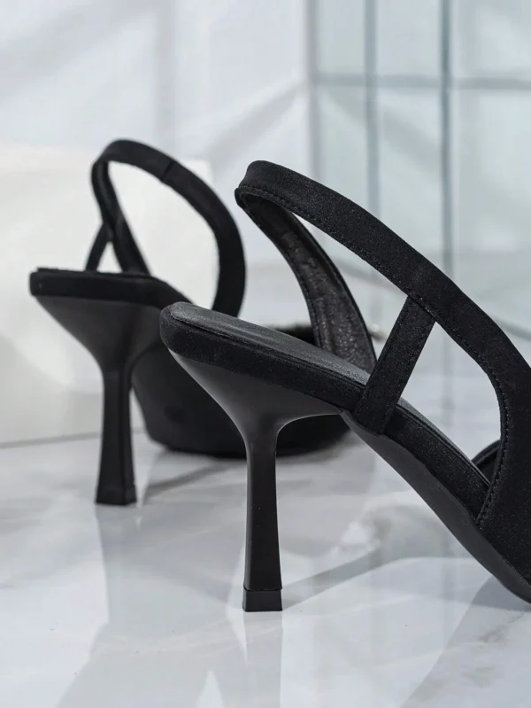 1715259921c264b12187756713f3de2a67486532eb SVRM Fashion Women's Black High Heel