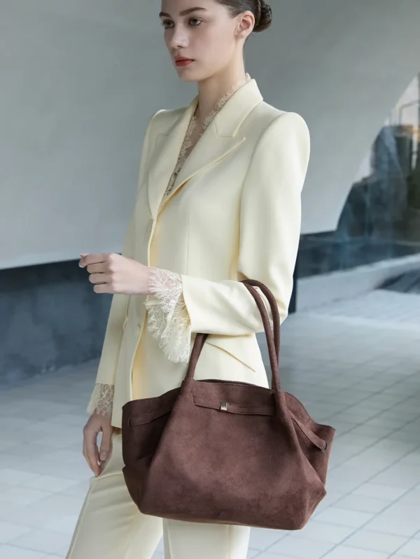 17633924950b99ad870fcda2739c6cbd974067672c CHICVUE 1pc FEISTURE Faux Suede Tote Bag