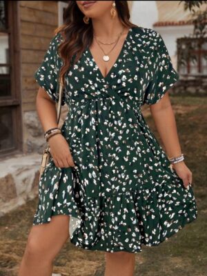 WhatsApp Image 2026-07-08 at 9.20.00 PM (1) SHEIN LUNE Plus Size V-Neck Polka Dot and Ditsy Floral Mini Dress