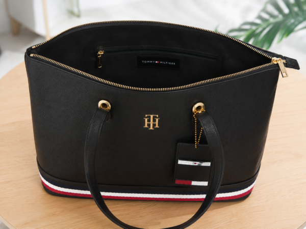 file_00000000783881f485a96948f7e68bd6 Tommy Hilfiger Style Tote Bag