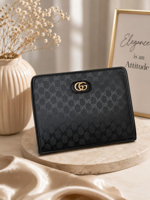 file_00000000b57081f4bd842038bd21926c Gucci GG Monogram Clutch Bag